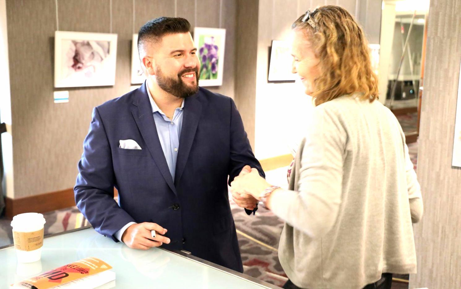 Espacio de trabajo colaborativo en melanthyros donde desarrollamos contenido educativo financiero