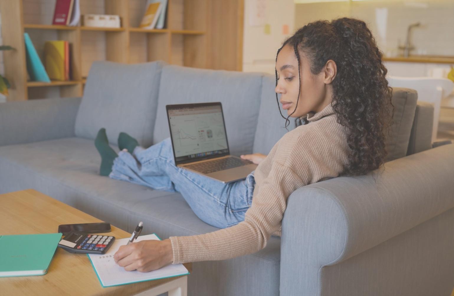 Taller interactivo sobre gestión de presupuesto familiar